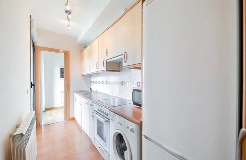 Ciruena Apartment | Modern Apartment near Cirueña Vineyards
