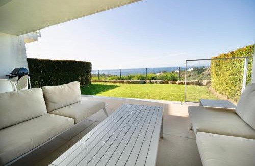 Manilva Apartment | Modern Apartment with Year-Round Open Pool