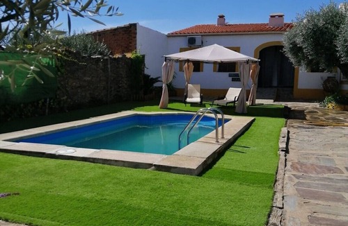 Membrio Apartment | Modern Holiday Rental for Two Guests