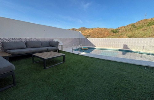 Puerto de la Torre Apartment | Modern Studio Retreat with Private Pool & Mountain Views in Málaga
