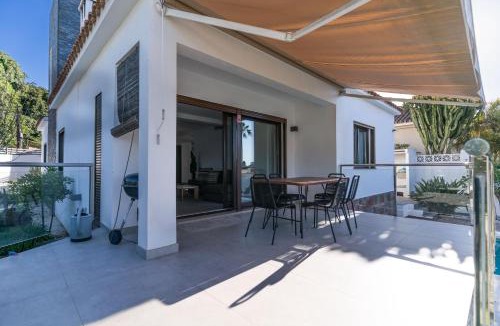 Urbanizacion Costabella Villa | Modern Villa close to Costabella beach