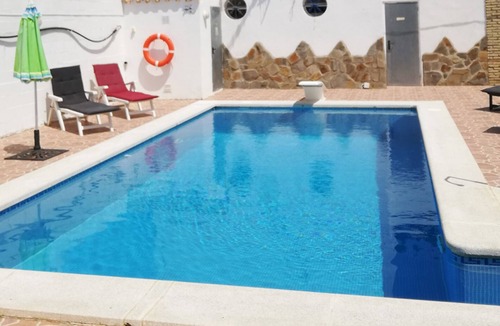 Chiclana de la Frontera Villa | Modern Villa, Private Pool, Wifi, Air Con, Central Location, Many Extras
