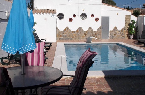 Chiclana de la Frontera Villa | Modern Villa, Private Pool, Wifi, Air Con, Central Location, Many Extras