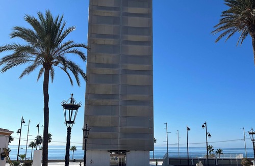 Estepona Villa | Modern Villa, steps to the boardwalk & beach