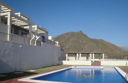 Isla Plana Apartment | MoJon Hills Keith