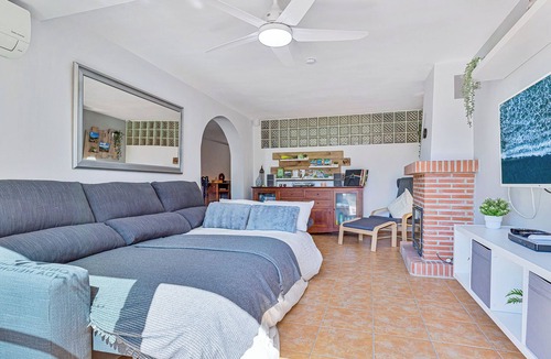 Monda Apartment | Monda Heights Apartment with Pool and Amazing Views close to Marbella & Málaga