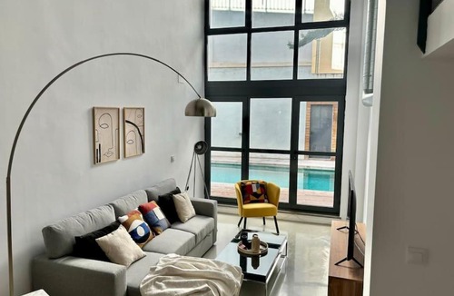 San Lorenzo Apartment | Monkeys Apartments Pool Guadalquivir