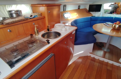 Aguadulce Boat Rental | Motoryacht in Aguadulce