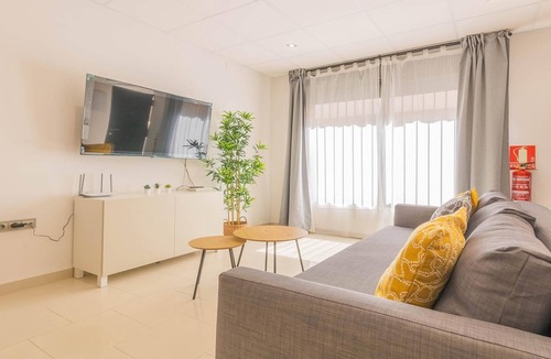Cercadilla-Medina Azahara Apartment | Mozárabes Station Apartment Cordoba ⭐⭐⭐⭐