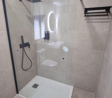 Huerta de Santa Teresa Apartment | MS4 apartamentos Nervión para 4 personas