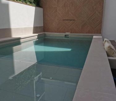 Huerta de Santa Teresa Apartment | MS4 apartamentos Nervión para 4 personas