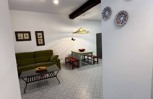 Talavera de la Reina Apartment | Mula 7 - Centrally Located Ground-Floor Apartment with Private Entrance
