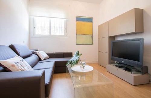 San Gil Apartment | Murallas de Sevilla Apartamento con garaje 4 pax