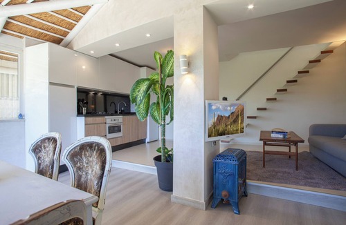 Bolonia House | "Natural Charm and Privacy at the Xingu House - Finca Love Garden"