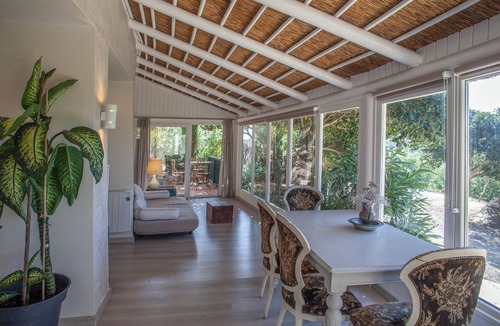 Bolonia House | "Natural Charm and Privacy at the Xingu House - Finca Love Garden"