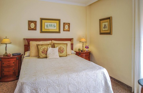 Roquetas de Mar House | Near Roquetas de Mar, this gorgeous vacation villa is located just a street width away from the beac