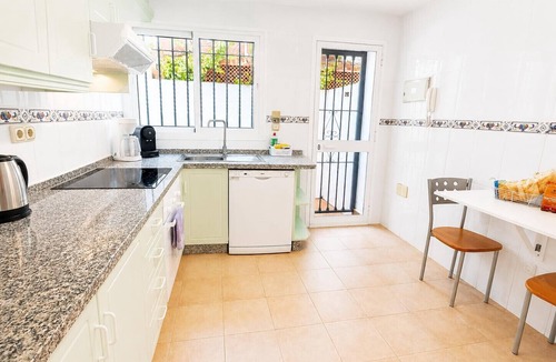 Nerja City Centre Villa | Nerja Paradise Rentals - Villa Los Leones