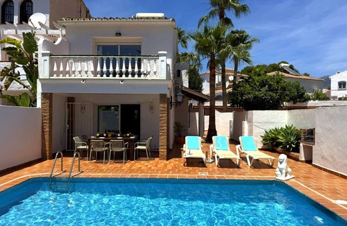 Nerja City Centre Villa | Nerja Paradise Rentals - Villa Los Leones