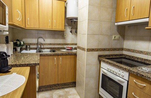 Figares Apartment | NEW! CENTRAL AND QUIET, APARTMENT MAJESTIC ALHAMBRA