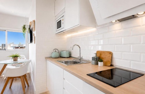 Torremolinos City Centre Apartment | New Central Studio Torremolinos