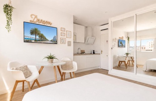 Torremolinos City Centre Apartment | New Central Studio Torremolinos