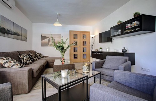 Los Tilos Apartment | New Downtown With Garage and Bikes