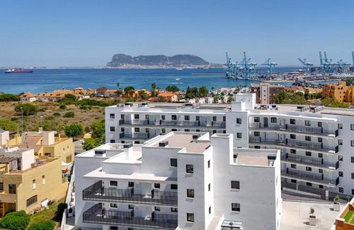 Algeciras Apartment | NEW Guadalfaro