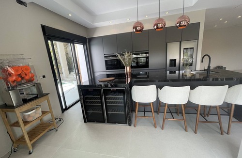 Marbella Villa | NEW! LUXURY VILLA | 7 BEDROOMS | POOL | GYM | SPA