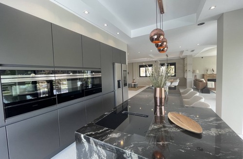 Marbella Villa | NEW! LUXURY VILLA | 7 BEDROOMS | POOL | GYM | SPA