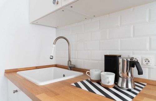 Historic Center of Estepona Apartment | Newly Renovated Apartment in the center of Estepona!