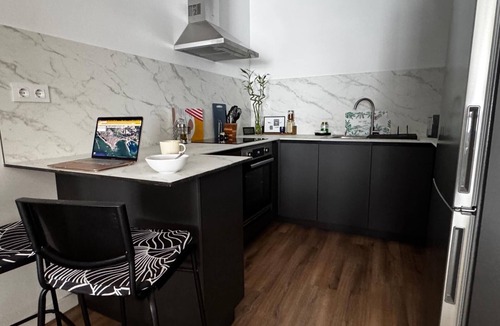 Rota Apartment | Newly renovated apartment in the historic center, next to the seafront promenade