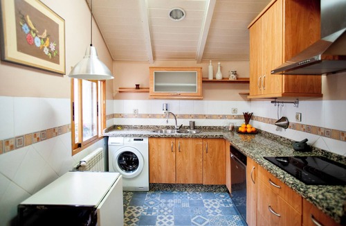 Jaen Apartment | Next to the Cathedral, historical center, ideal for families, free parking.