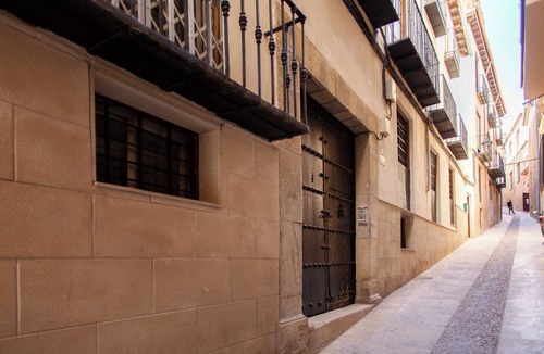 Jaen Apartment | Next to the Cathedral, historical center, ideal for families, free parking.