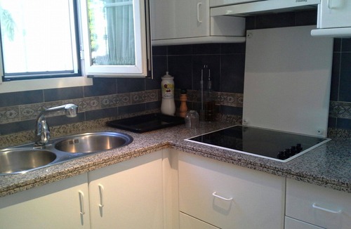 Torrequebrada House | Nice and fresh townhouse in a lung area near the beach and golf course.