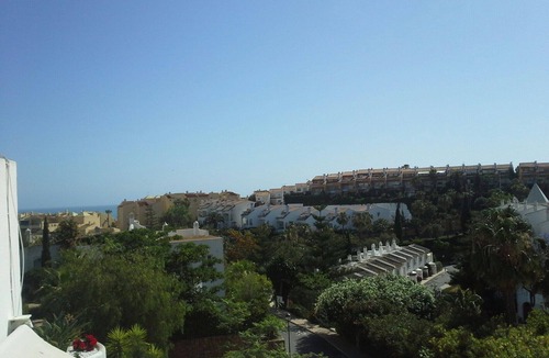 Torrequebrada House | Nice and fresh townhouse in a lung area near the beach and golf course.