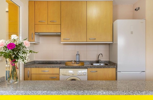 Isla Cristina Apartment | Nice apartment for 5 guests with pool, A/C, WIFI, TV and balcony