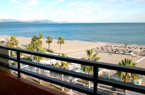 Costa del Sol Apartment | Nice apartment for 4 guests with WIFI, A/C, TV, balcony and parking