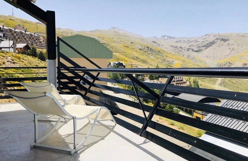 Pradollano Apartment | Nice apartment for 4 guests with WIFI, TV and terrace