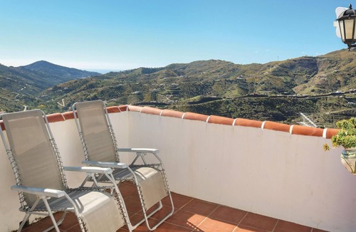 Canillas de Albaida House | Nice home in Canillas de Albaida