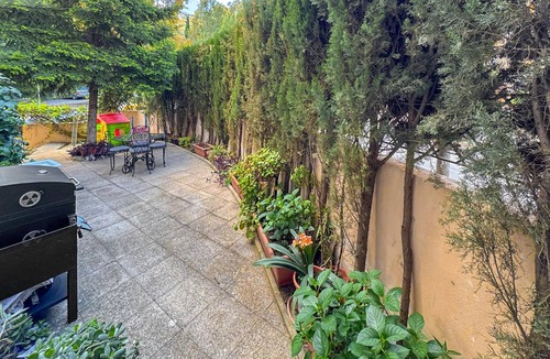 Cenes de la Vega House | Nice home in Cenes de la Vega