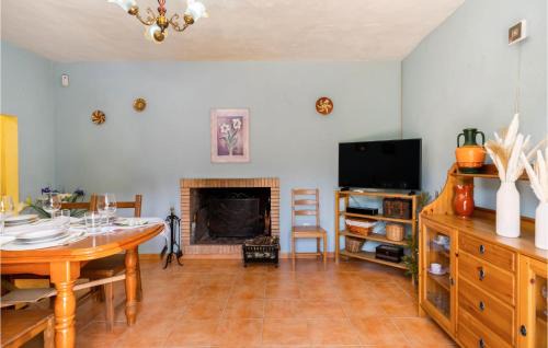 Calabazares House | Nice Home In Cortegana