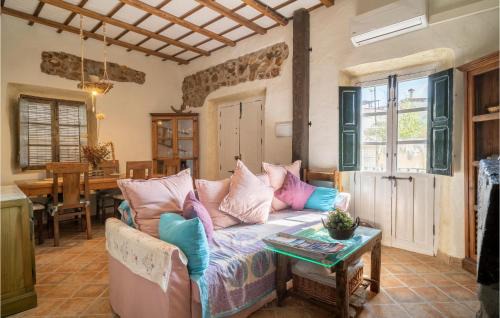 El Colmenar House | Nice Home In El Colmenar