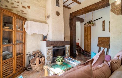 El Colmenar House | Nice Home In El Colmenar