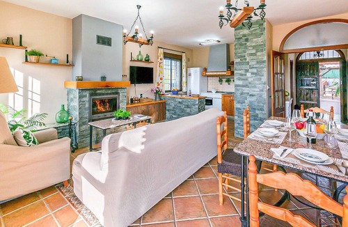 Villanueva del Rey House | Nice home in Villanueva del Rey