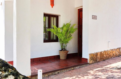 Estepa House | Nice home in Estepa with WiFi