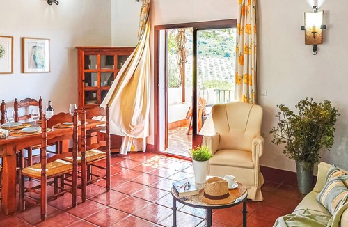 Estepa House | Nice home in Estepa with swimming pool