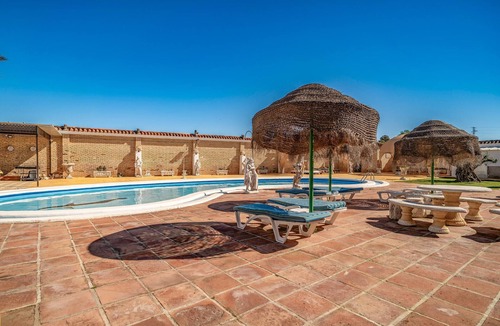 Puente Genil House | Nice home in Puente Genil