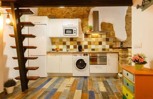 Old Town Apartment | Noah house city center