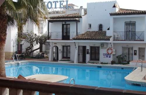 Nerja House | NUEVA NERJA 18 MENYBER