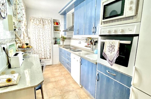 La Herradura Apartment | "Oasis" Apartment near the Beach with Sea View, Pool, Wi-Fi, and Terrace